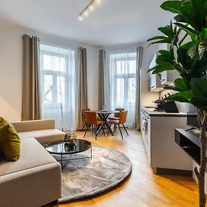  Apartment Trendy With - Smart Tv, Coffee Machine In Meidling